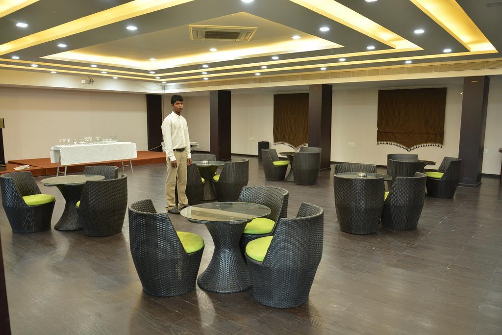 Hotel Palmyra Grand Suite - Tirunelveli Εξωτερικό φωτογραφία